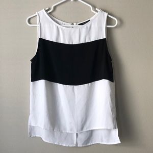 Black & White Flowy Blouse top